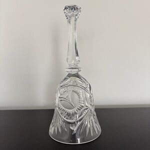 Decorative crystal bell